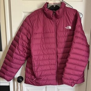 The North Face Men’s Puffer Jacket - Magenta